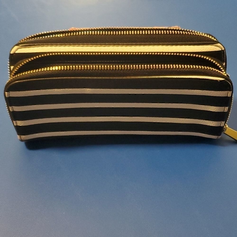 Wallet/ clutch zebra striped 